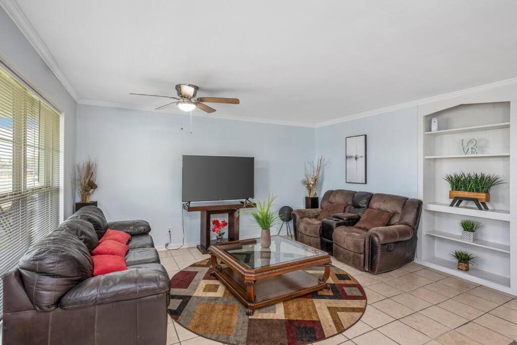 Quiet Apartment In Iowa, La Exterior photo
